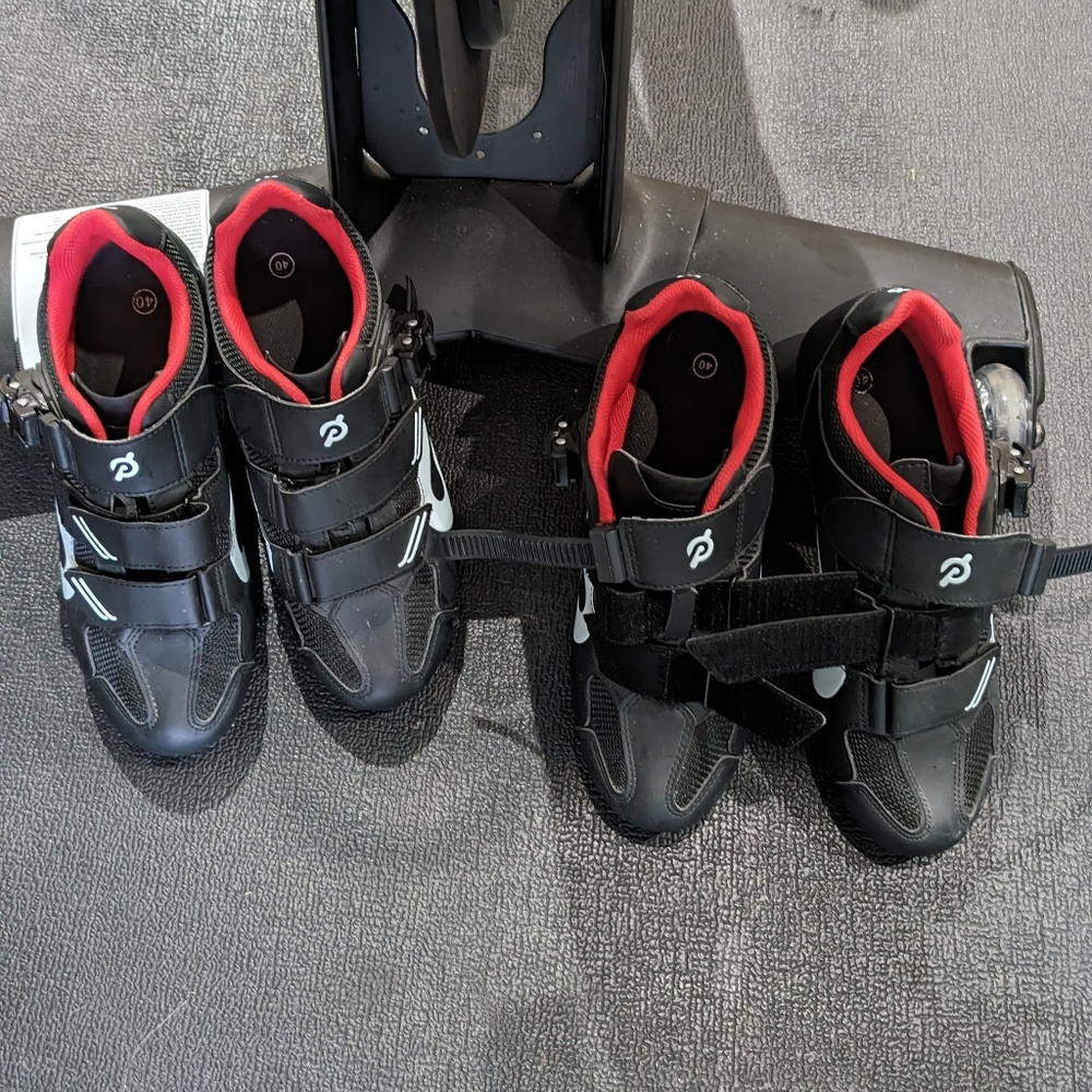Peloton biking shoes size 40